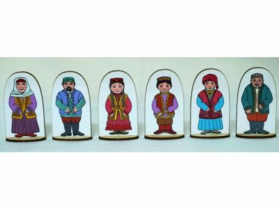 Набор кукол на подставке СЕМЬЯ ТАТАРСКАЯ