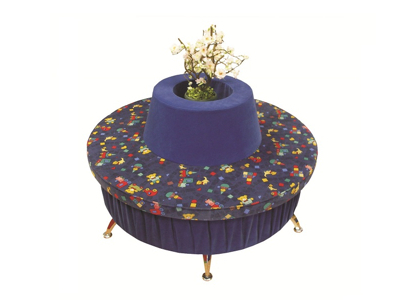 Диван детский круглый на хромированных ножках 