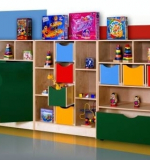 Стенка для игрушек с цветными ящиками (3 секции)
