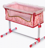 Кукольная кровать с опускающейся стенкой